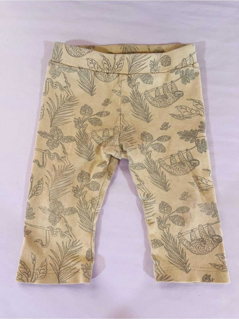 kate quinn Bundle/Lot of Maroon onesie, teal pants, yellow sloth pants 12-18 mo - Picture 11 of 16